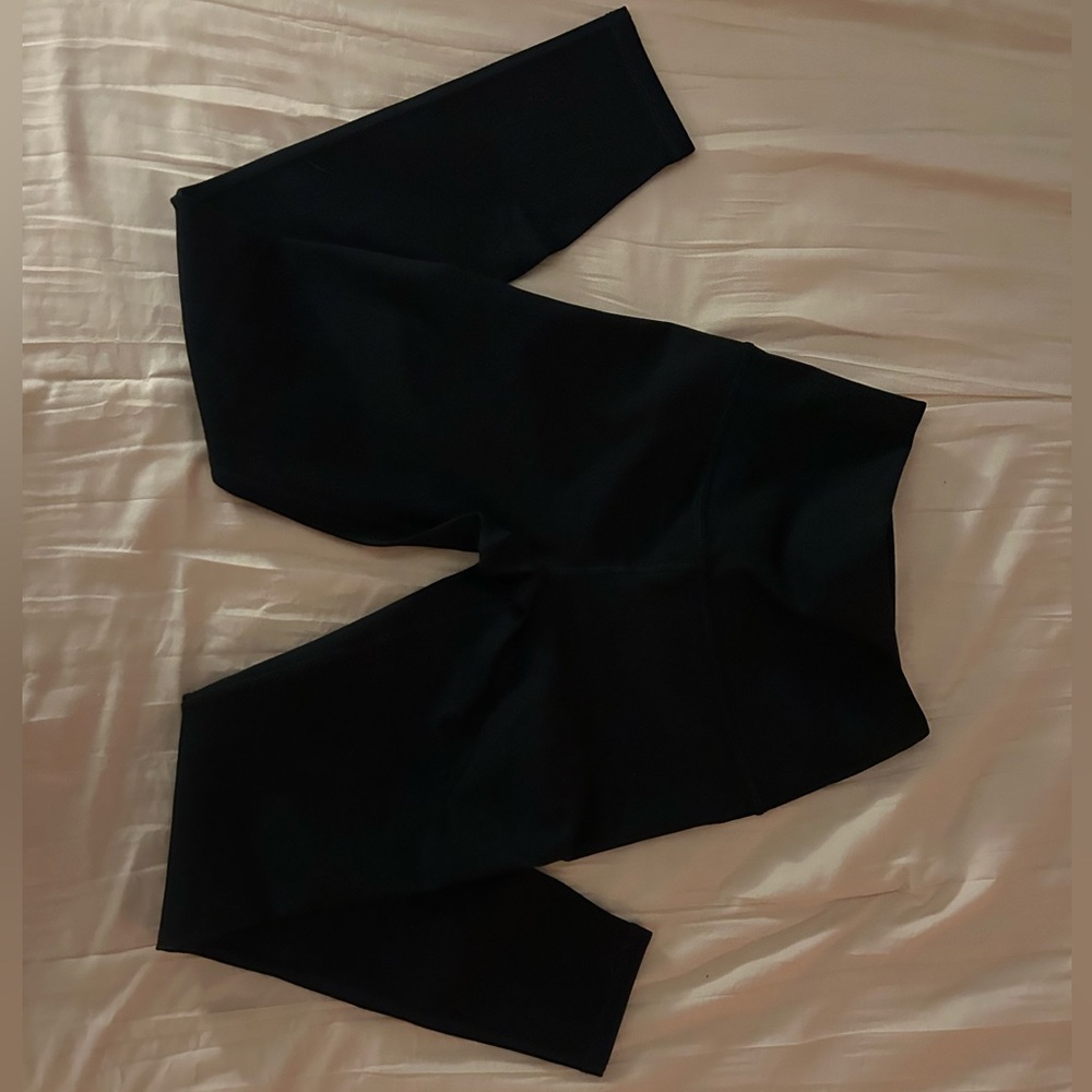 Black Fabletics leggings
